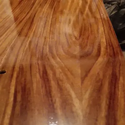 Cubiertas y mesas en madera hecho por Carpintería Gabriel